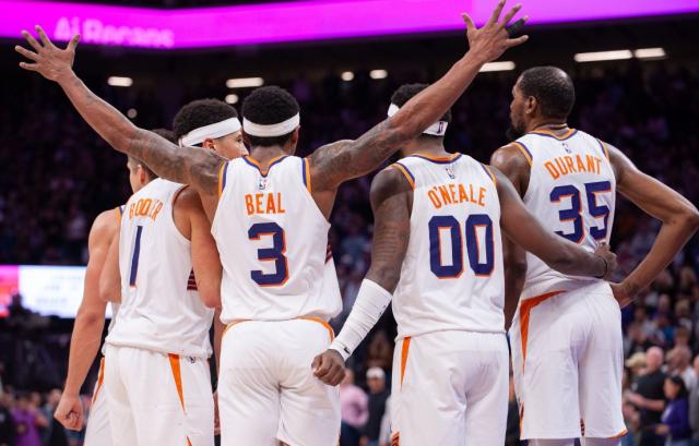 1740389027848097171.png 近12战9负!夕阳西下无可避免 太阳坐等夏天拆队?