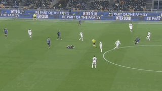 mk体育-【意甲】邓弗里斯劳塔罗进球，国米主场2比2博洛尼亚