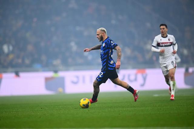 mk体育-【意甲】邓弗里斯劳塔罗进球，国米主场2比2博洛尼亚