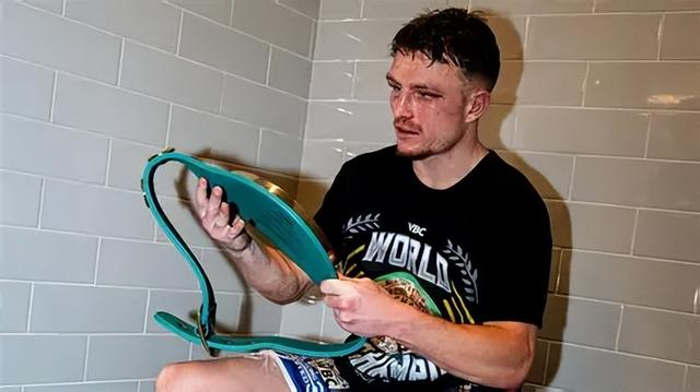 mk体育直播-道尔顿·史密斯：荣耀、质疑者、潜在对手背后的拳坛新章|拳王|WBC|金腰带|马蒂亚斯|比赛_新浪体育_新浪新闻