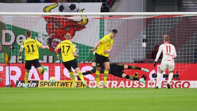 mk体育官网-3连败后“红牛”变“疯牛”，多特5天内双线惨遭吞噬