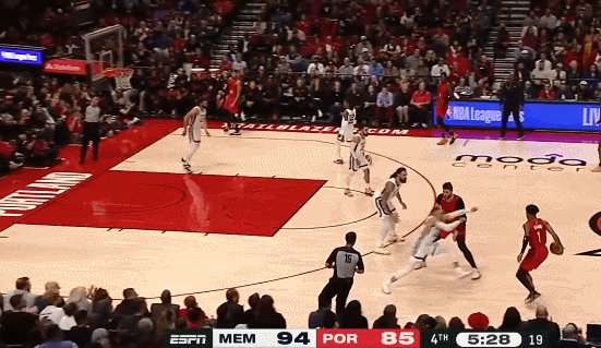 mk体育官网-【观察】大合同到手继续进步 小西蒙斯这块宝押对了