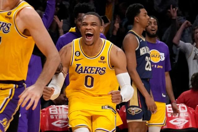 mk体育入口-韦少打替补取得效果，但这能拯救湖人这个赛季吗？